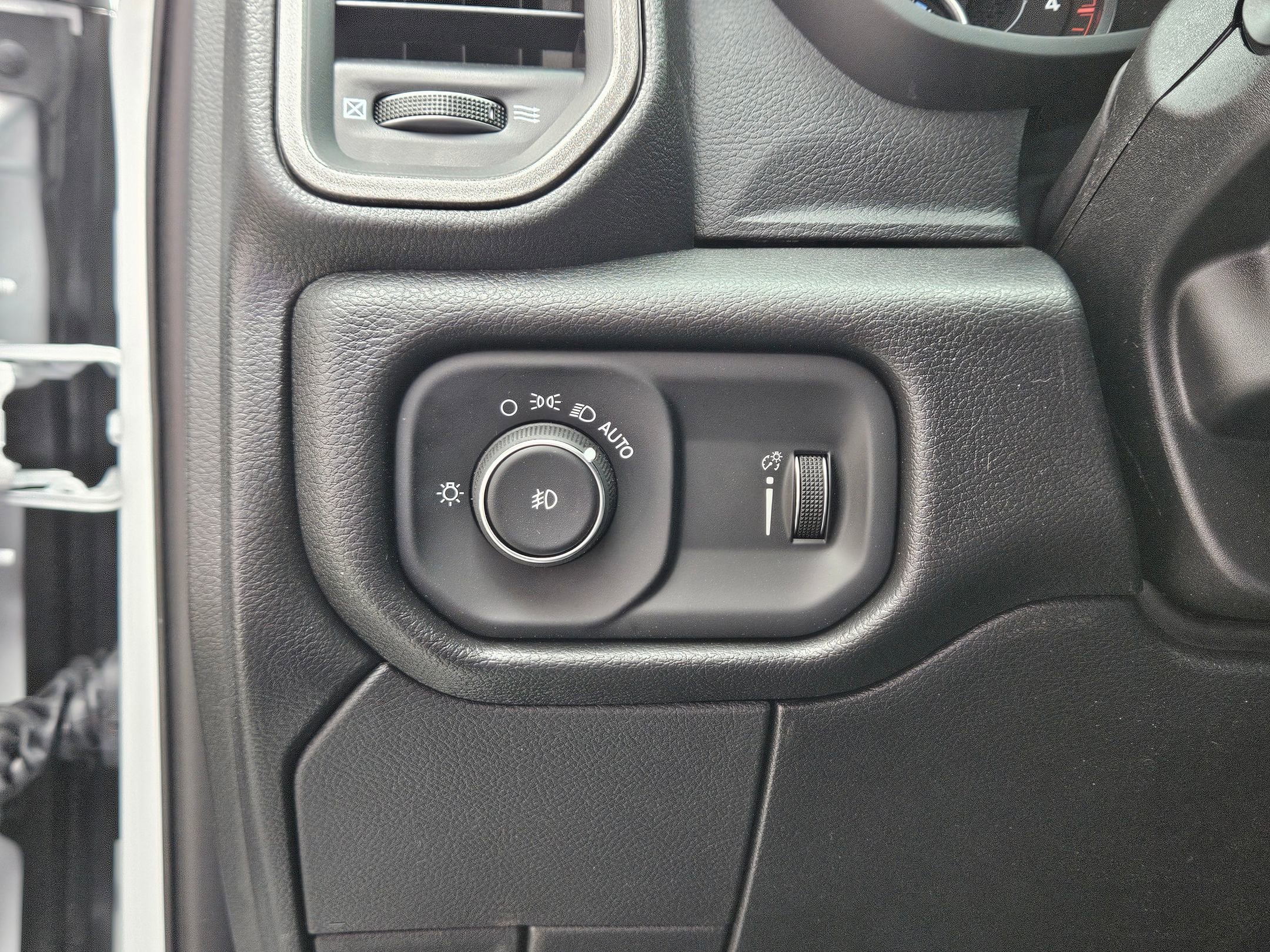 New 2026 RAM 3500 Tradesman w/ Chrome Appearance Group image 19