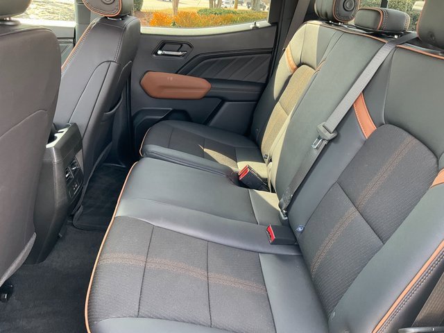 Used 2026 GMC Canyon AT4 image 15