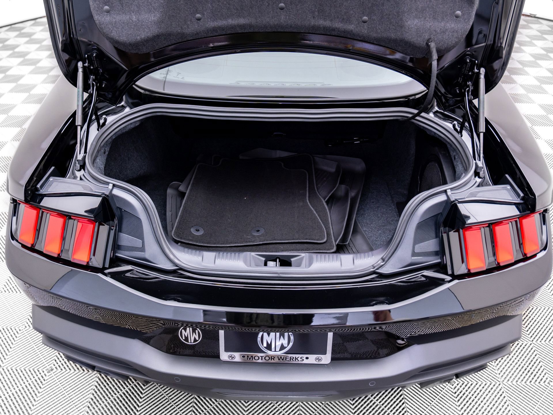 Used 2026 Ford Mustang Dark Horse image 39