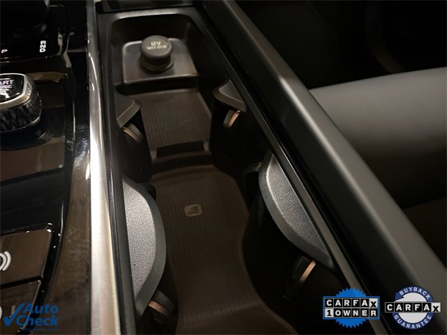 Used 2025 Volvo XC60 B5 Plus image 50