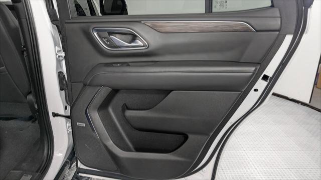 Used 2021 Chevrolet Tahoe Z71 w/ Z71 Off-Road Package AWD/4WD image 19