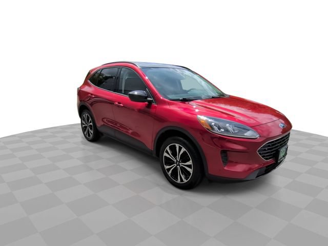 Used 2021 Ford Escape SE w/ SE Sport Appearance Package AWD/4WD image 2