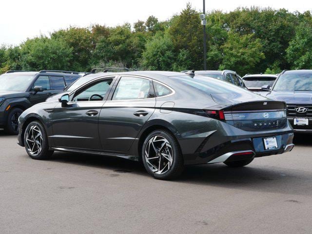 New 2026 Hyundai Sonata SEL FWD image 3