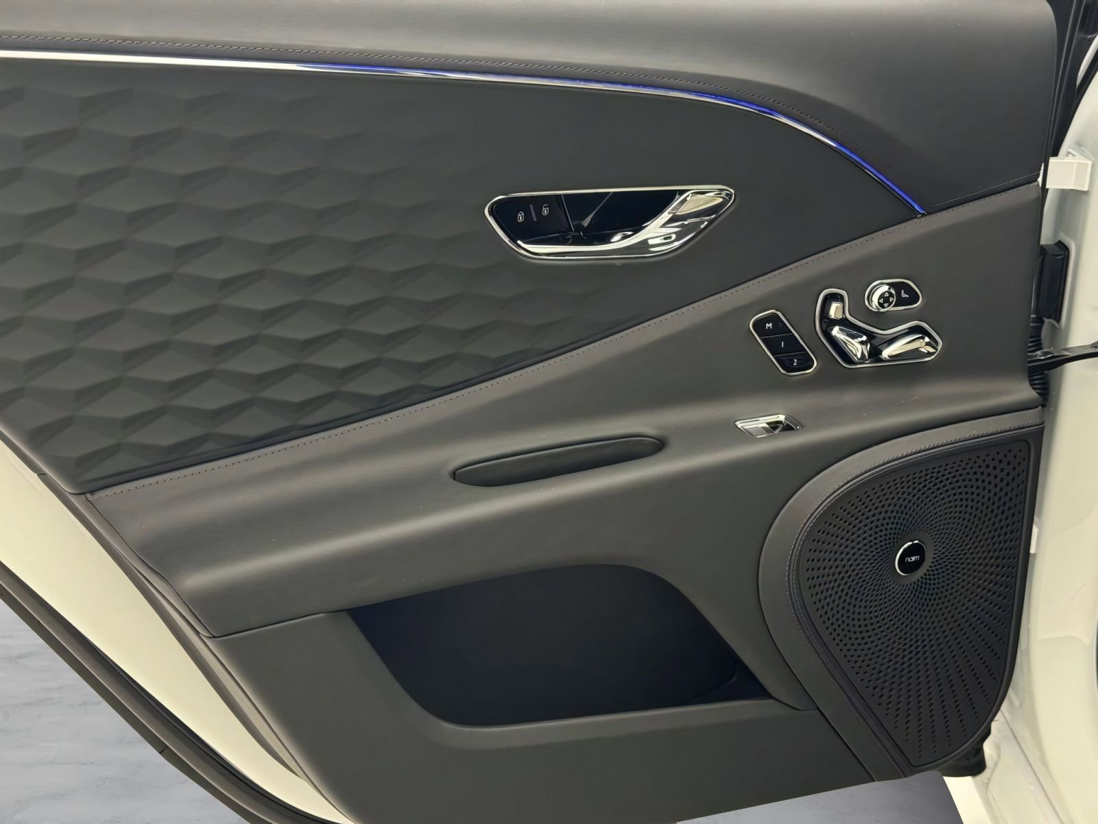 New 2026 Bentley Flying Spur Plug-In Hybrid AWD/4WD image 20