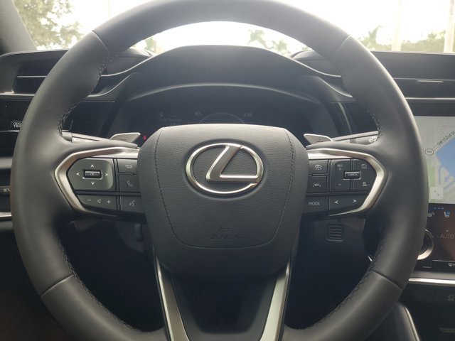 Used 2024 Lexus RZ 300e Premium image 28