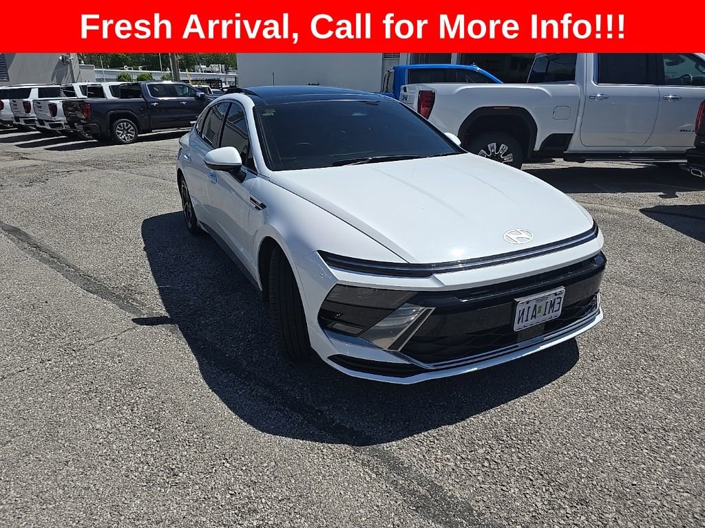 Used 2025 Hyundai Sonata SEL FWD image 1