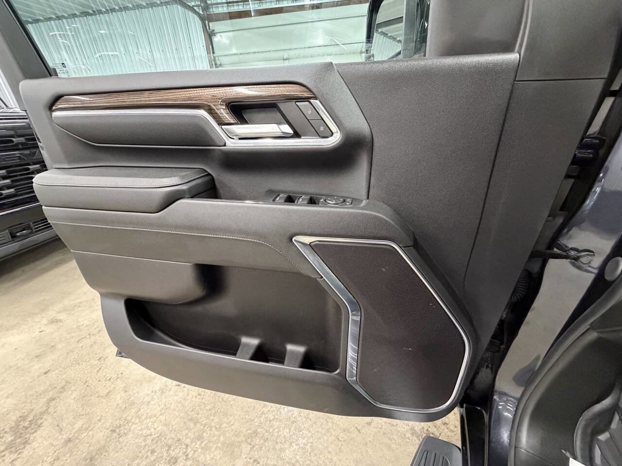 Used 2024 Chevrolet Silverado 2500 LT image 34