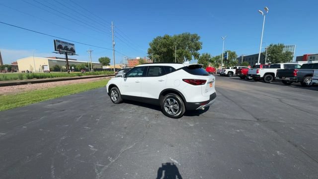 Used 2023 Chevrolet Blazer LT w/ Convenience Package FWD image 6