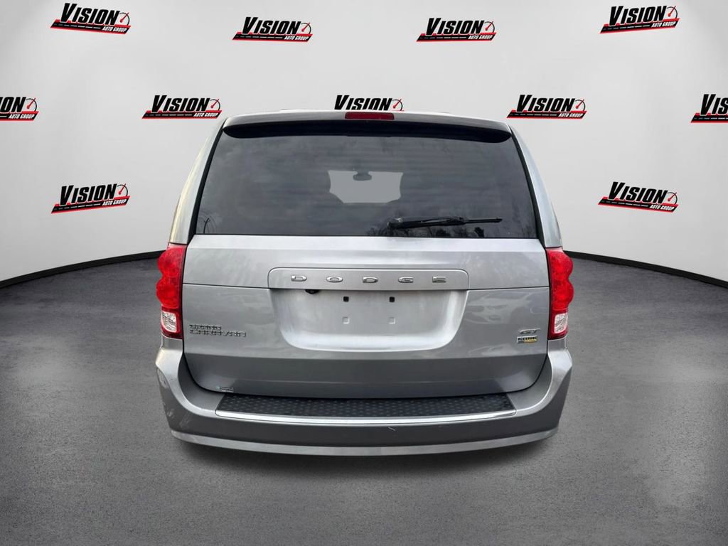 Used 2018 Dodge Grand Caravan GT image 6