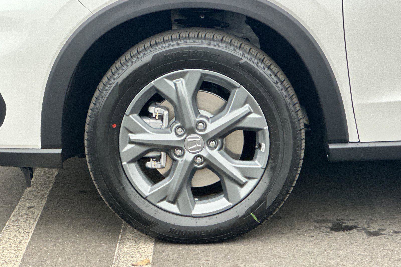 New 2026 Honda HR-V LX image 31