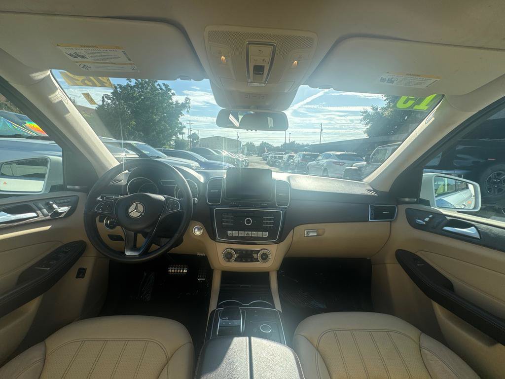 Used 2019 Mercedes-Benz GLE 400 4MATIC w/ Premium 1 Package image 17