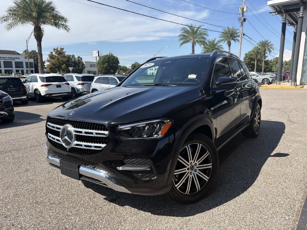 Used 2025 Mercedes-Benz GLE 350 4MATIC image 3