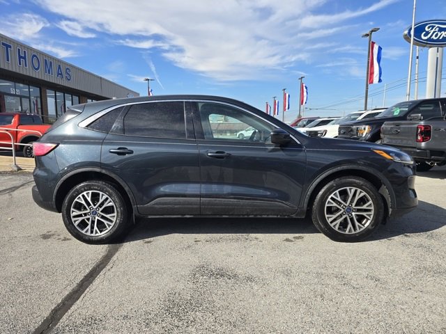 Used 2022 Ford Escape SEL image 2