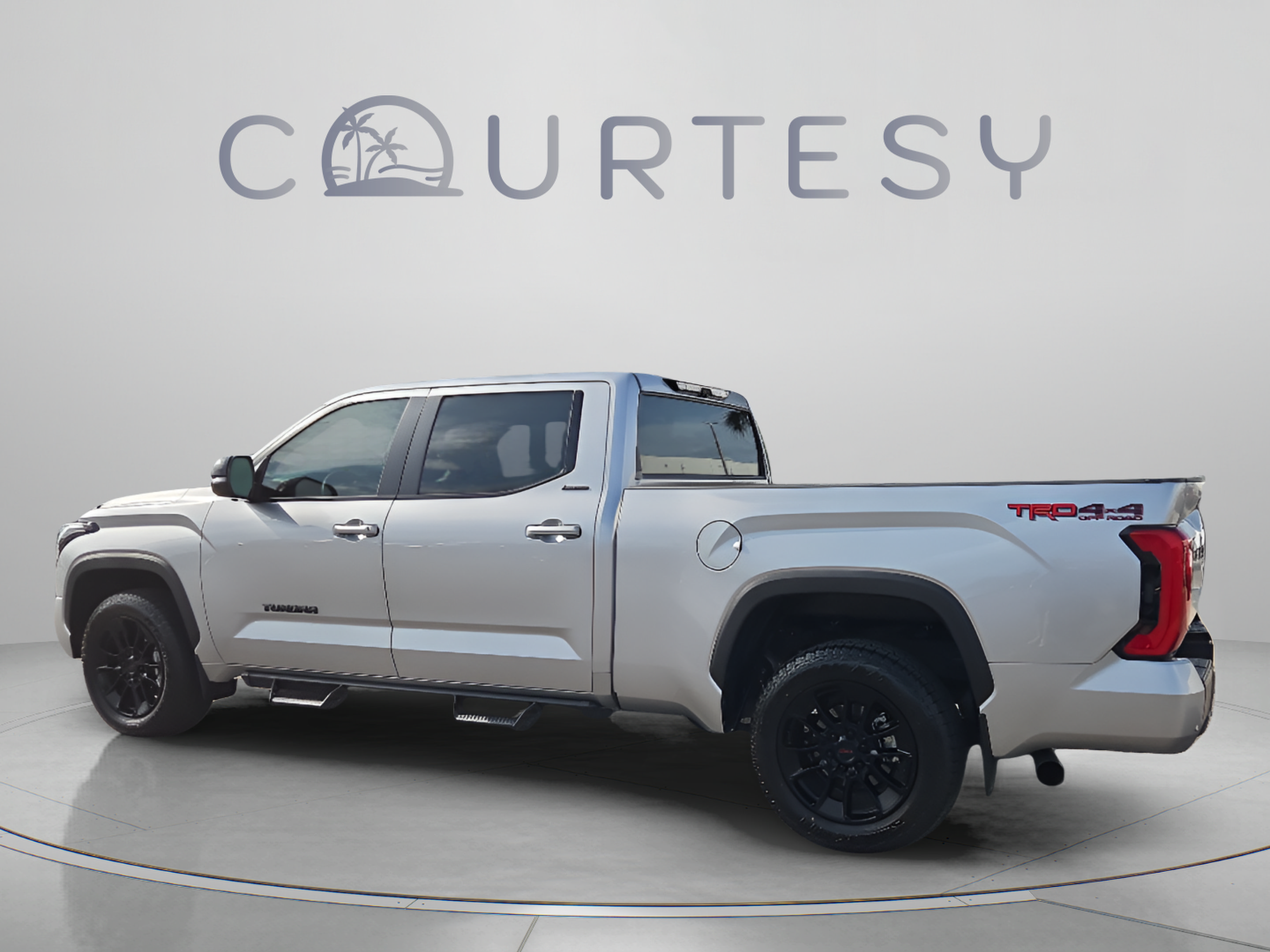 Certified 2025 Toyota Tundra Limited w/ TRD Off-Road Package AWD/4WD image 3
