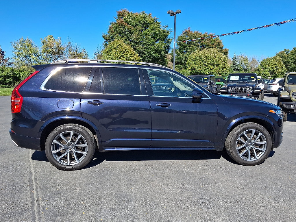 Used 2019 Volvo XC90 T6 Momentum AWD/4WD image 7