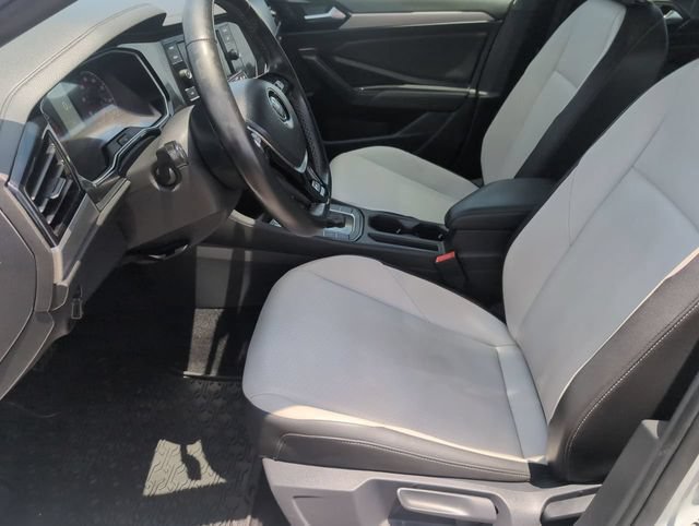 Used 2019 Volkswagen Jetta R-Line FWD image 19