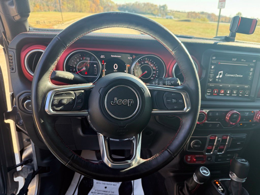 Used 2018 Jeep Wrangler Unlimited Rubicon w/ Dual Top Group AWD/4WD image 29