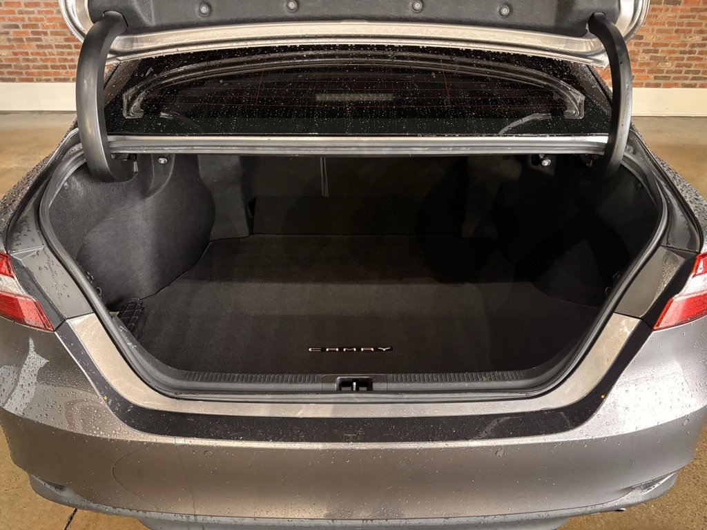 Used 2018 Toyota Camry XLE w/ Audio Package image 32