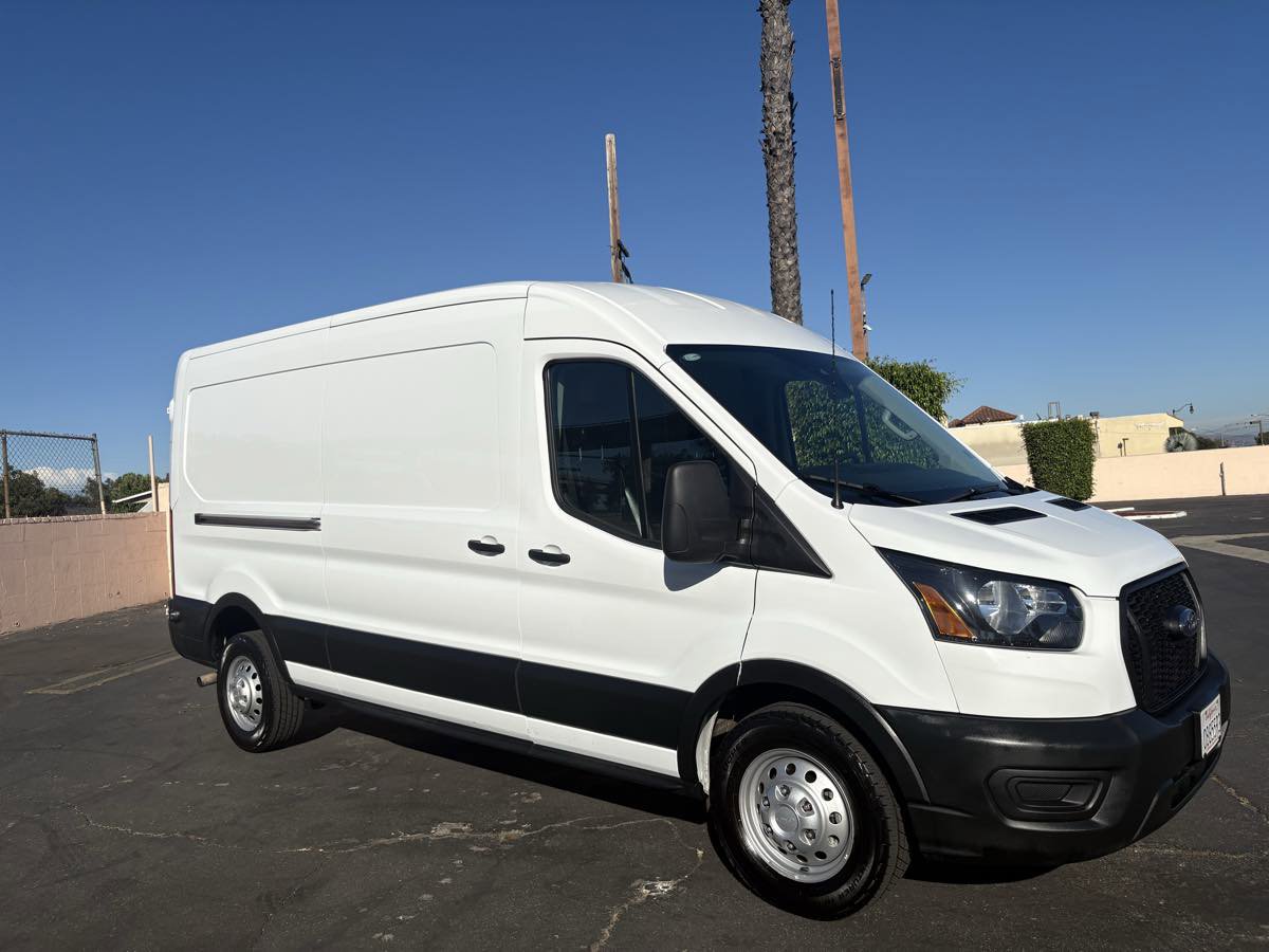 Used 2024 Ford Transit 250 148 Medium Roof Extended AWD image 46