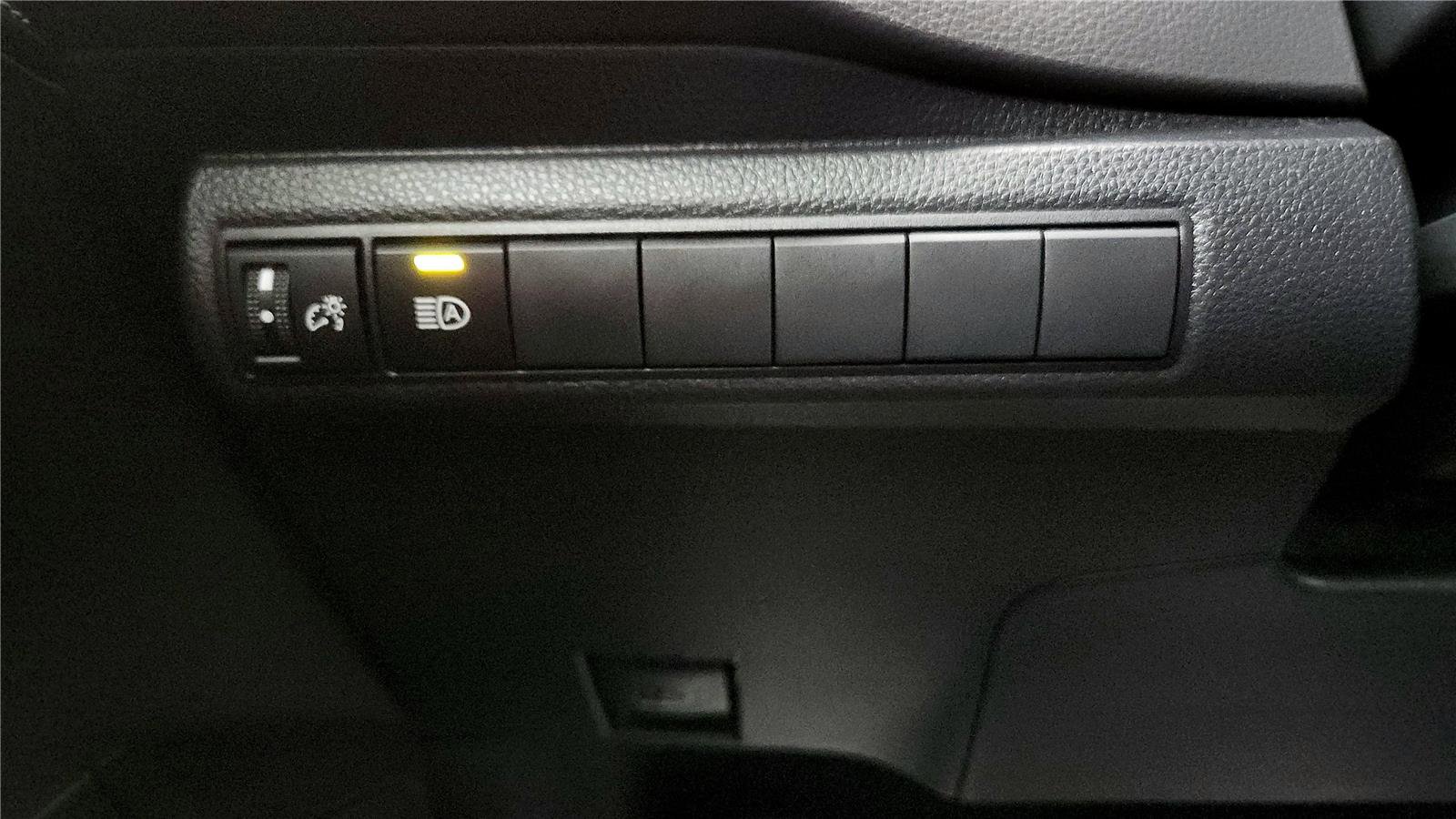 Certified 2025 Toyota Corolla XSE FWD image 32