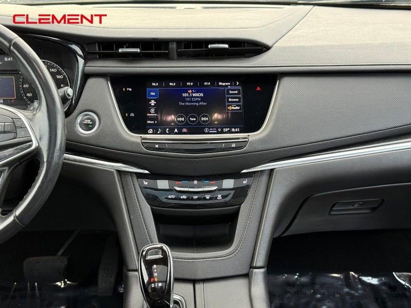 Used 2022 Cadillac XT5 Premium Luxury image 16