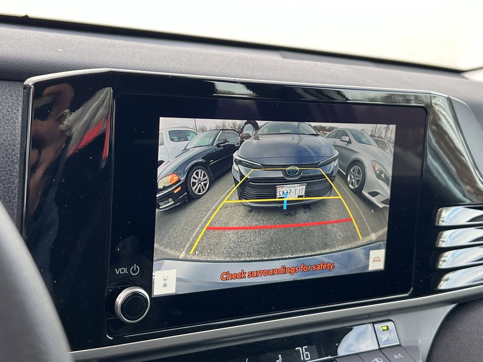 Used 2025 Toyota Camry LE image 17