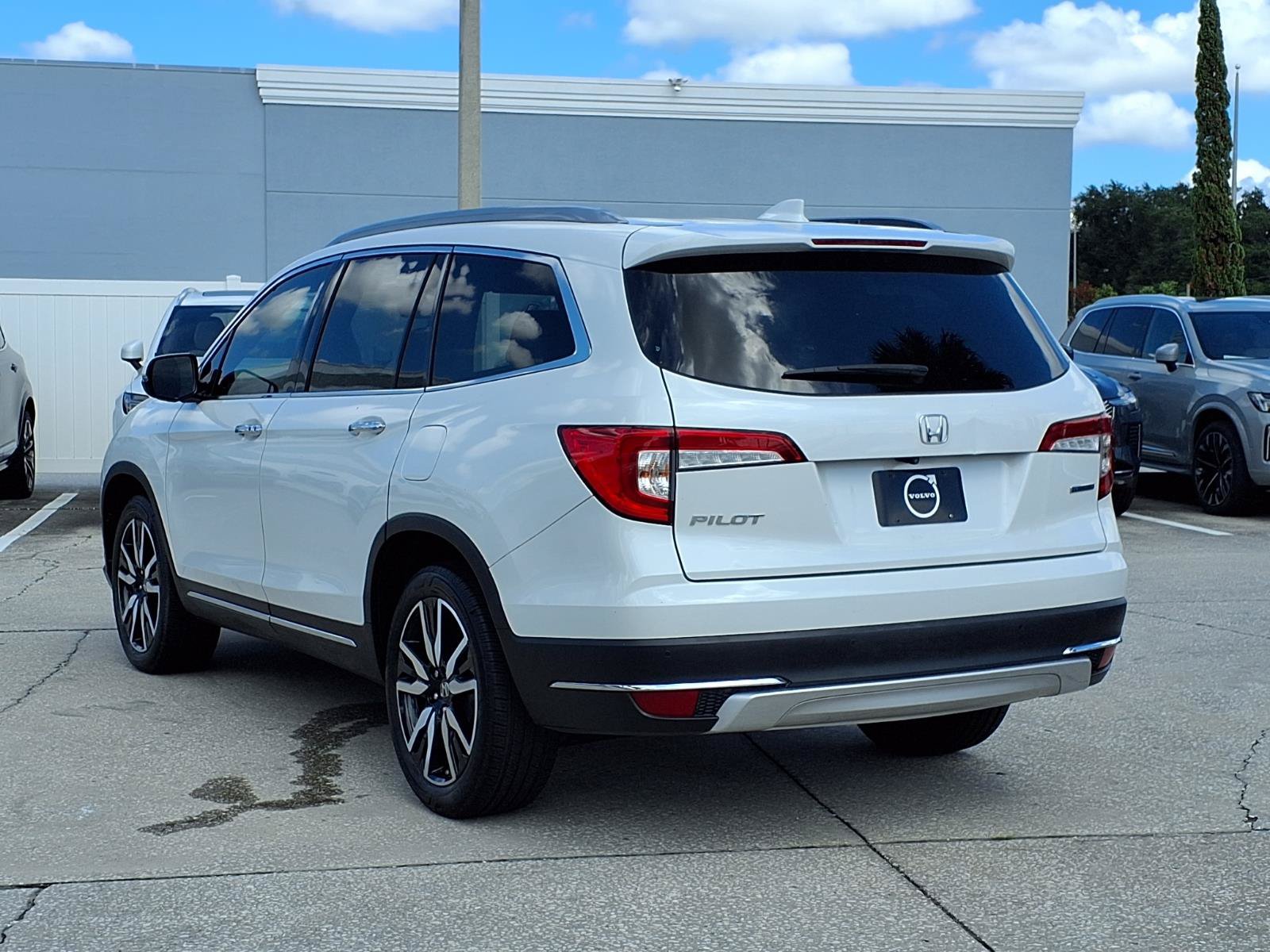 Used 2021 Honda Pilot Touring image 5