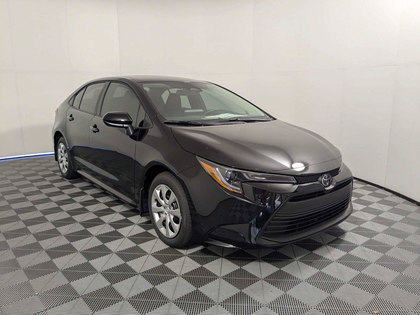 New 2027 Toyota Corolla LE FWD image 2