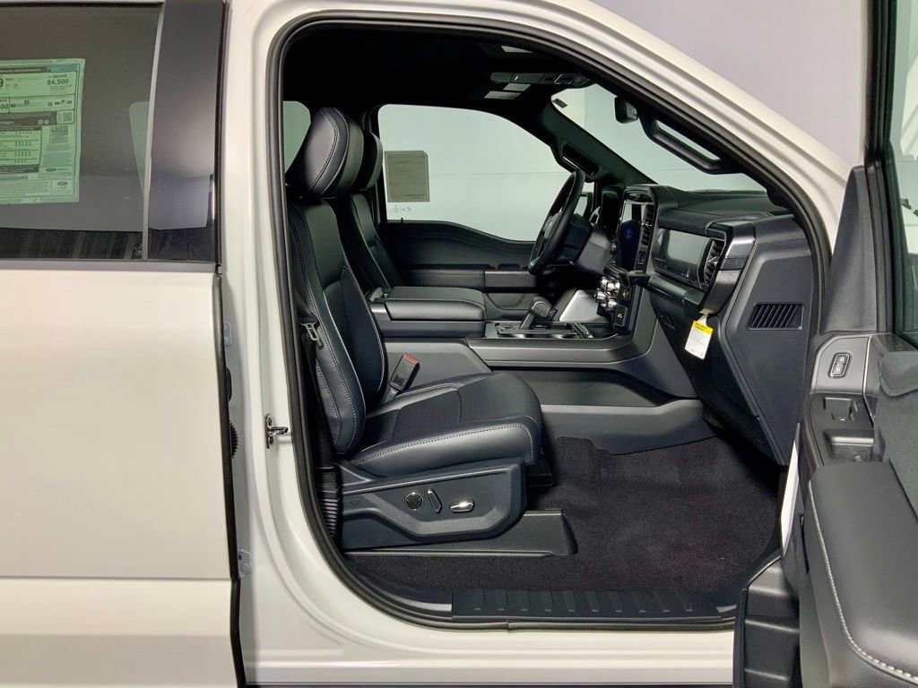 New 2026 Ford F150 Lariat w/ Equipment Group 502A High image 35