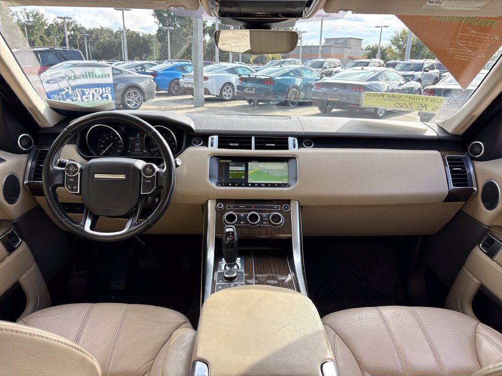 Used 2017 Land Rover Range Rover Sport SE AWD/4WD image 8