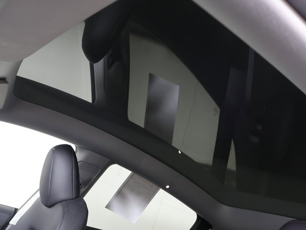 Used 2024 Tesla Model Y Long Range image 20