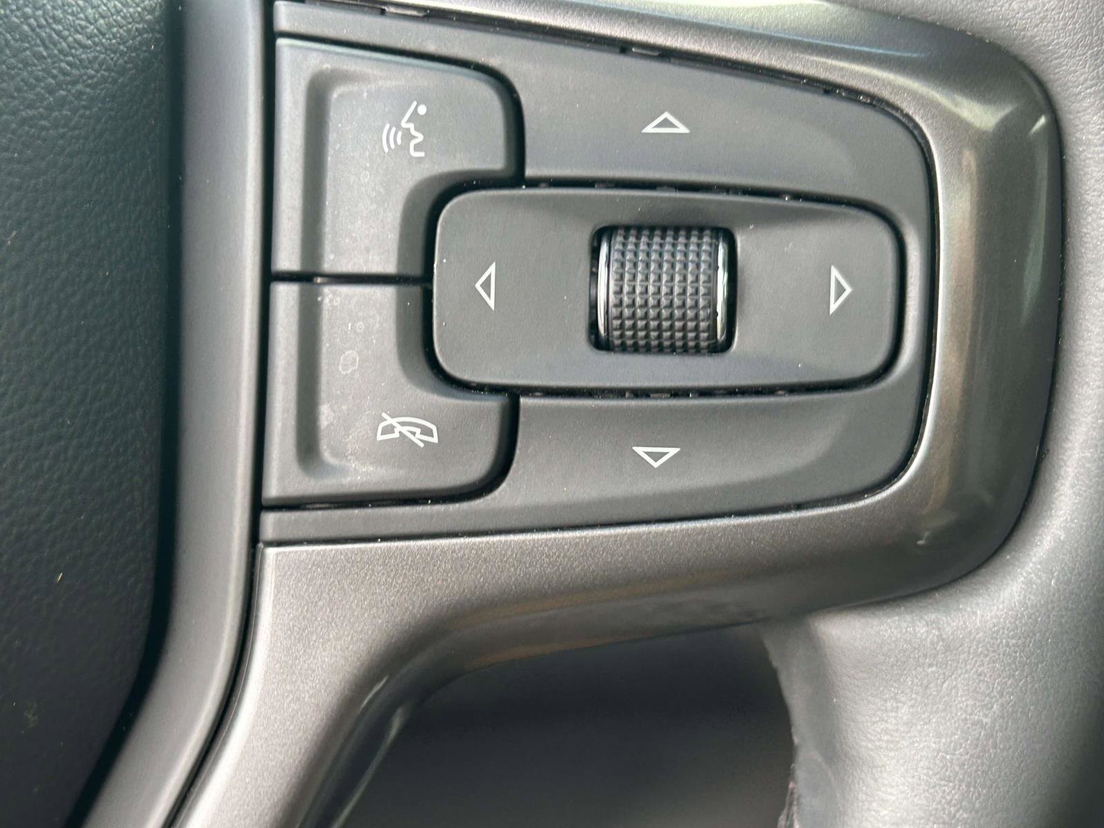 Used 2024 Chevrolet Silverado 1500 ZR2 w/ Technology Package image 22