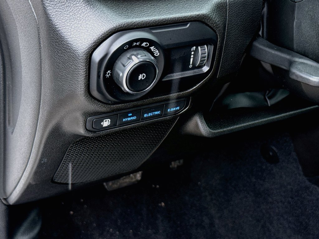 Certified 2023 Jeep Wrangler Unlimited Rubicon 4xe w/ Cold Weather Group AWD/4WD image 11
