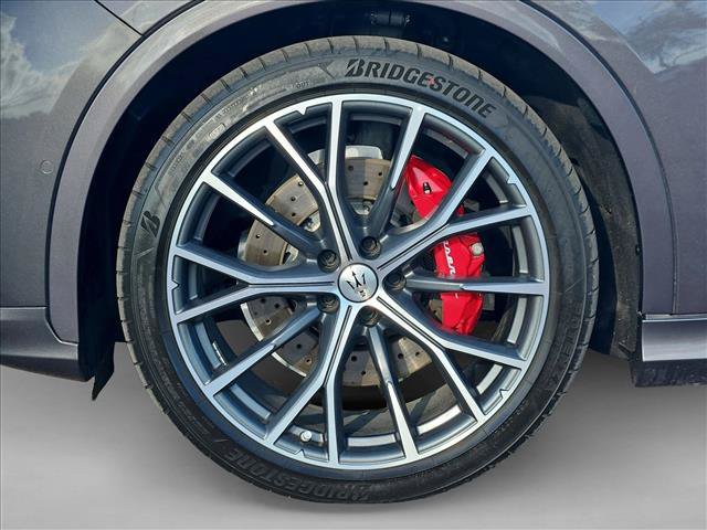 Used 2024 Maserati Grecale Trofeo AWD/4WD image 29