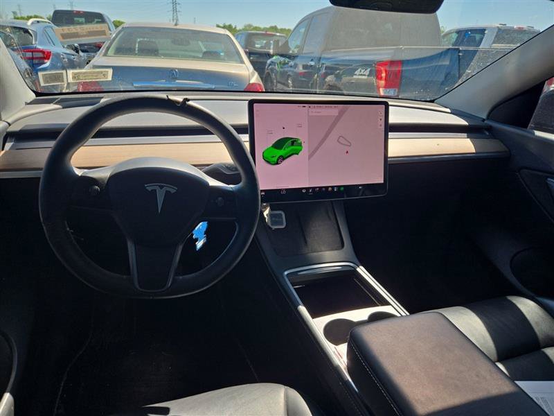 Used 2022 Tesla Model Y Long Range AWD/4WD image 3