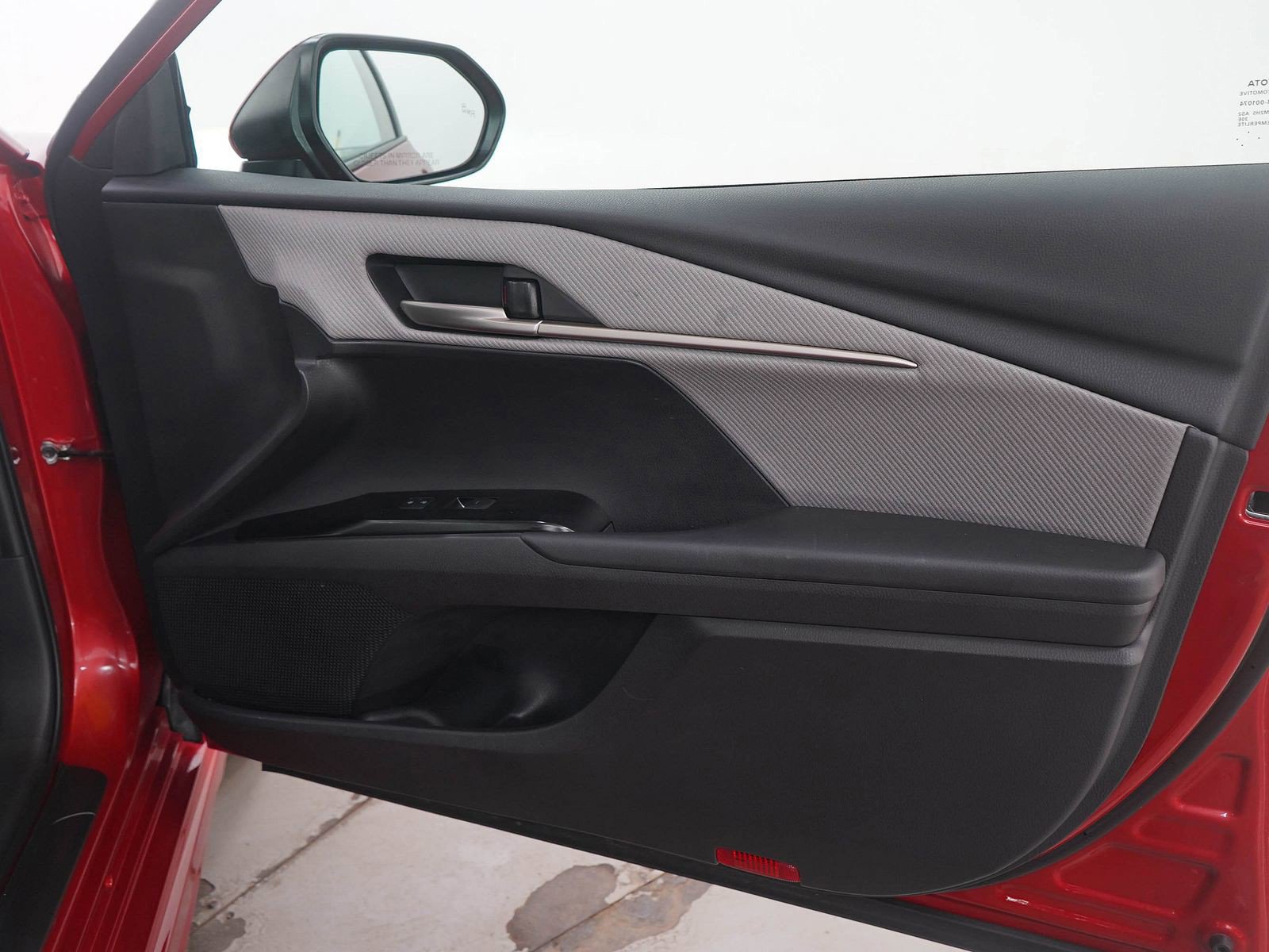 Used 2026 Toyota Camry SE w/ Multimedia Upgrade Package image 9