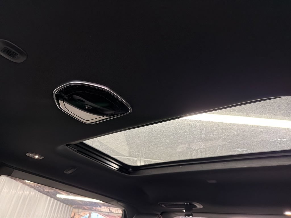 New 2026 Jeep Grand Wagoneer Summit AWD/4WD image 15