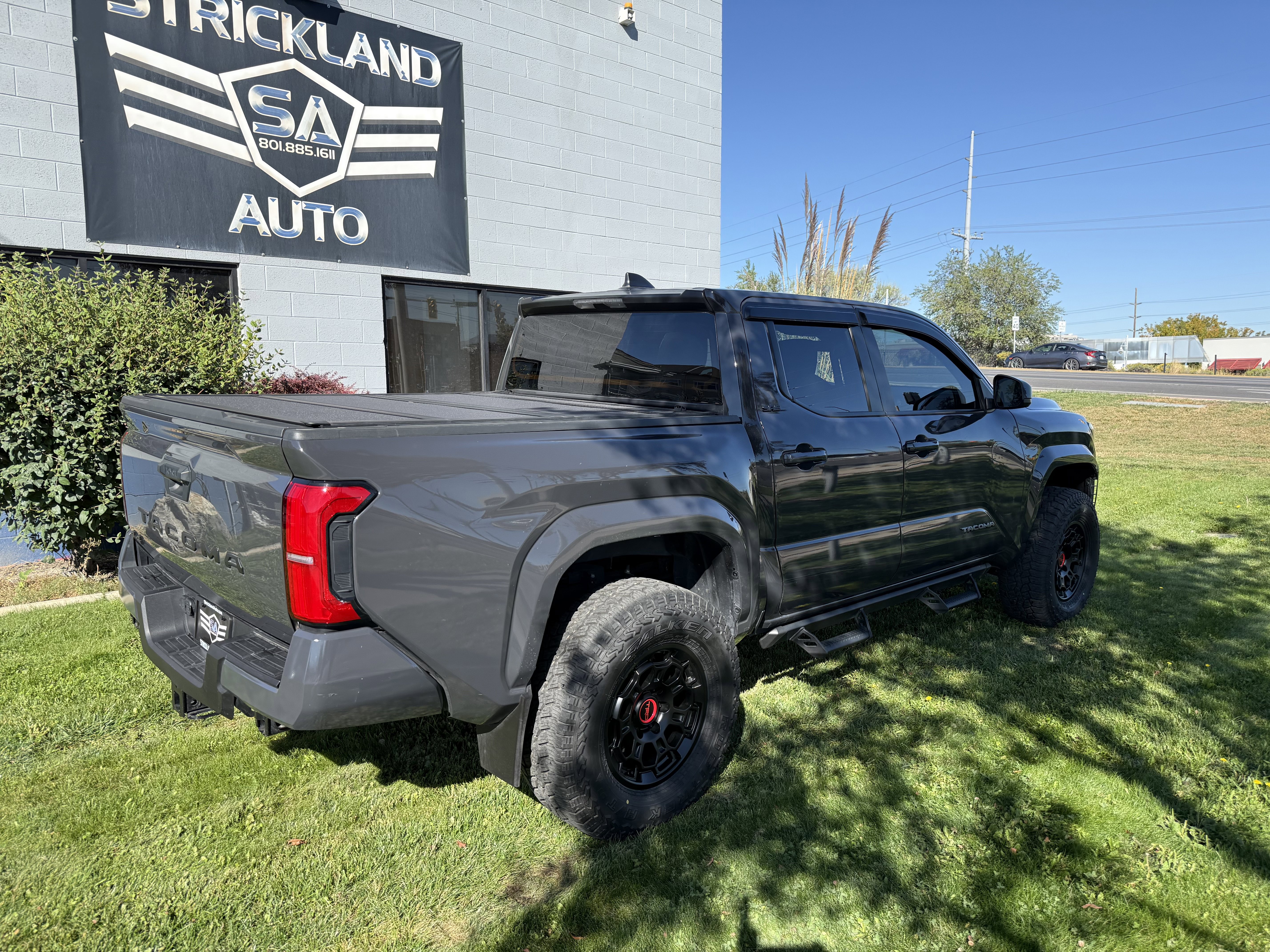 Used 2024 Toyota Tacoma SR5 image 4