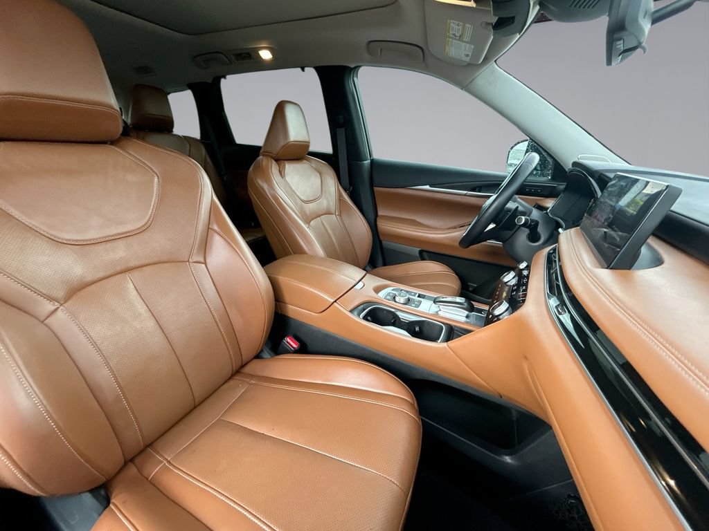 Used 2023 INFINITI QX60 Sensory w/ Vision Package AWD/4WD image 11