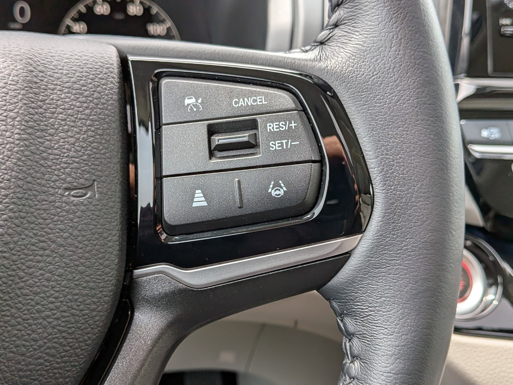 Certified 2025 Honda Odyssey Touring image 15
