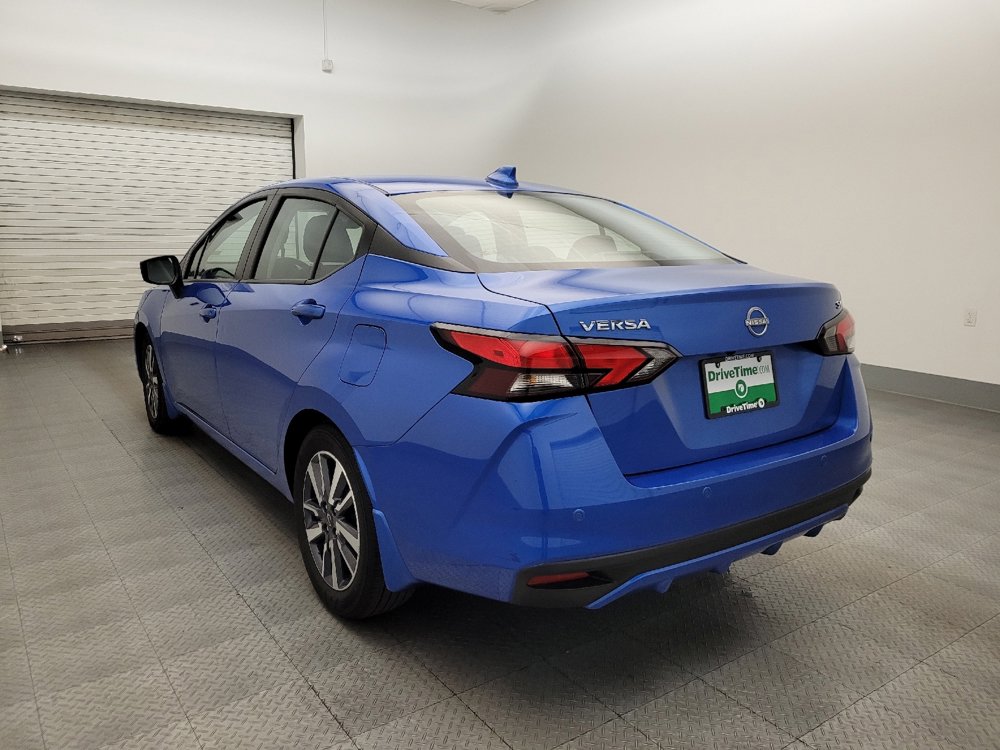 Used 2024 Nissan Versa SV w/ Trunk Package image 5