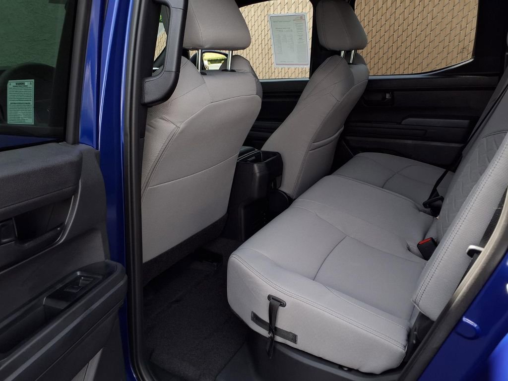 Certified 2025 Toyota Tacoma SR5 AWD/4WD image 18