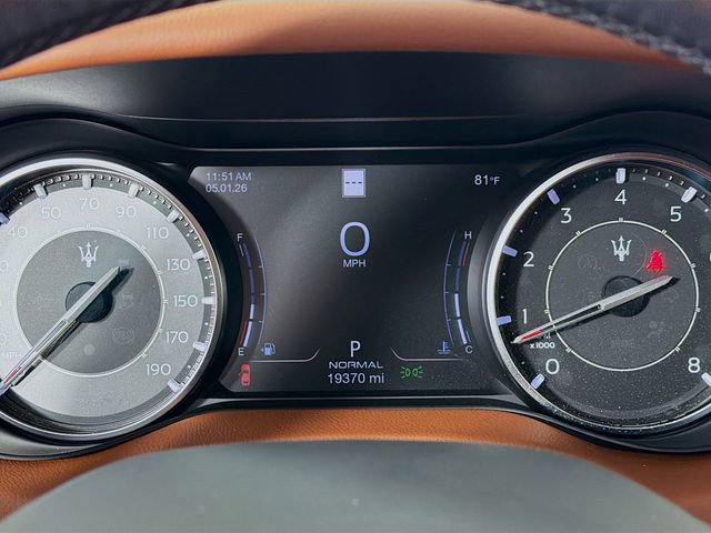 Used 2023 Maserati Ghibli Modena Q4 AWD/4WD image 14