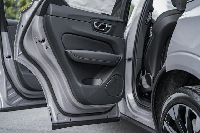 New 2026 Volvo XC60 B5 Plus w/ Protection Package Premier image 37