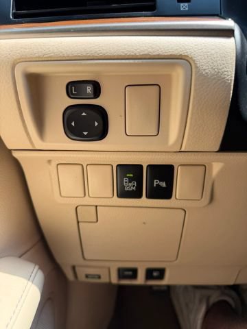 Used 2013 Lexus ES 300h w/ Luxury Pkg FWD image 21