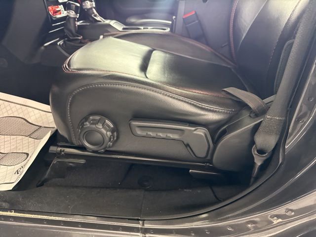 Used 2020 Jeep Gladiator Rubicon w/ Cold Weather Group image 23