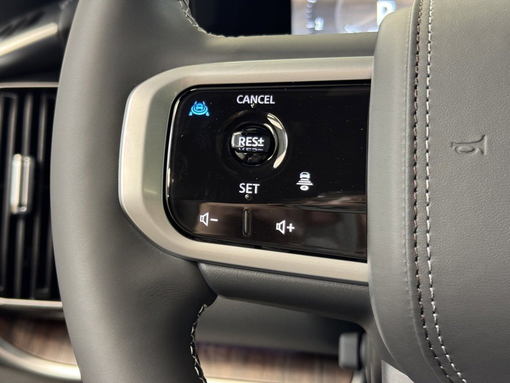 New 2025 Nissan Armada Platinum Reserve image 36