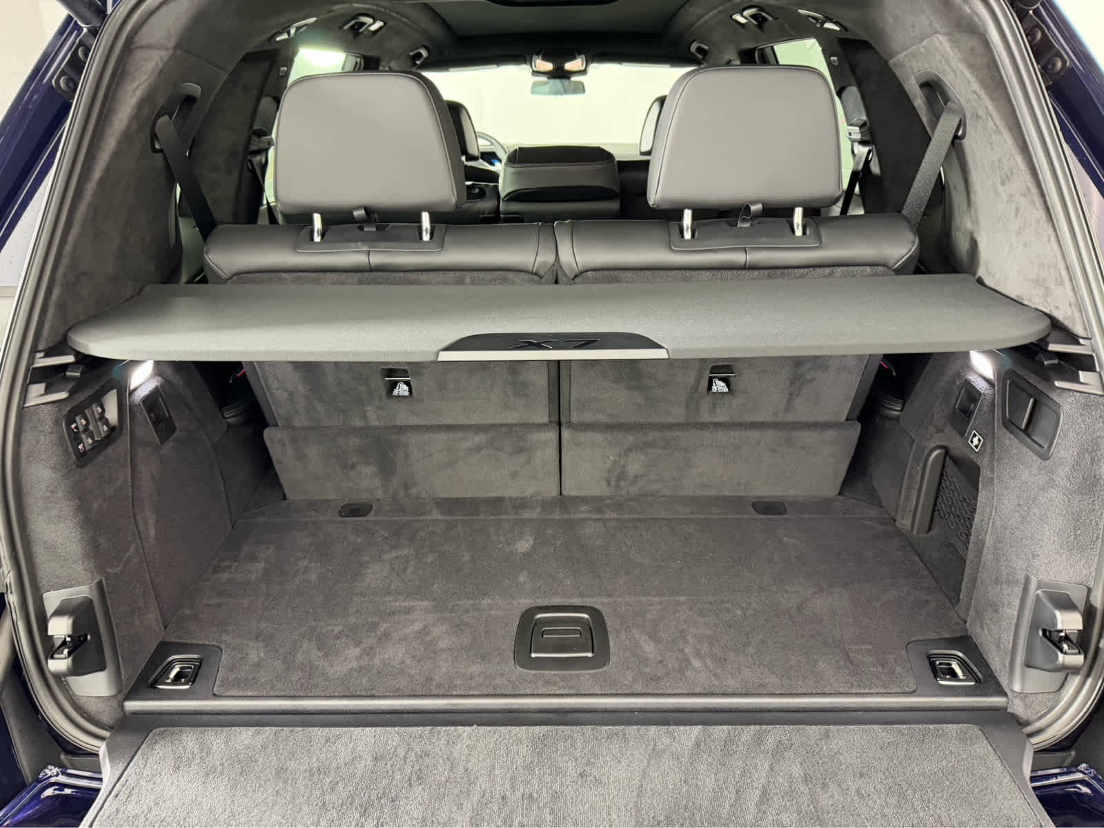 New 2026 BMW X7 M60i image 15