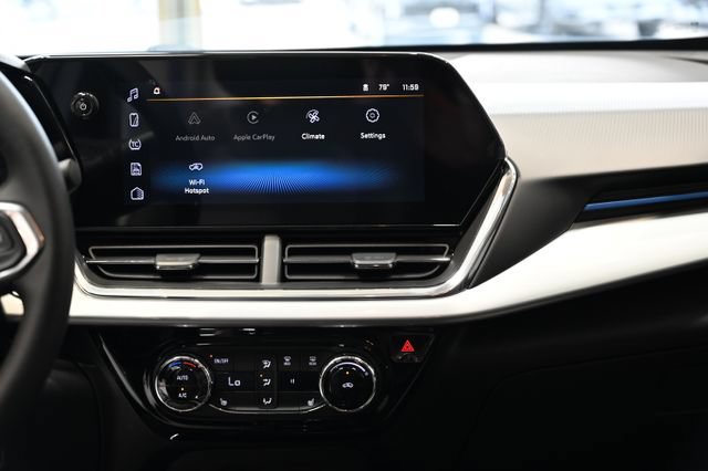 New 2026 Chevrolet Trax LT w/ Sunroof Package FWD image 14