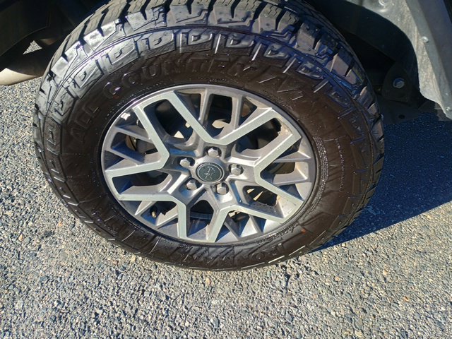 Used 2025 Jeep Wrangler Unlimited Sahara AWD/4WD image 11